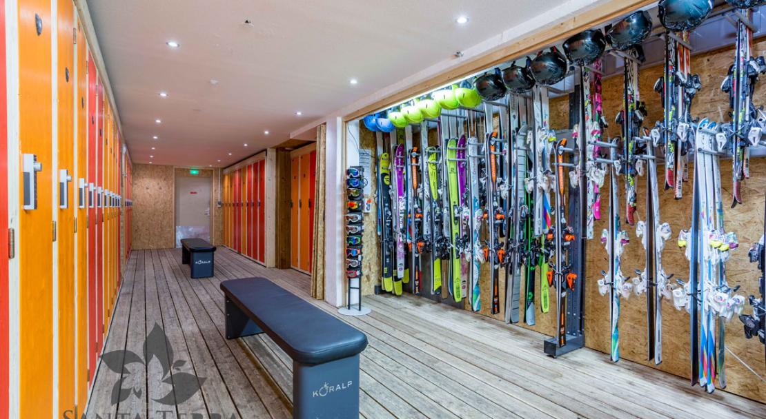 Skiset ski room hire rental skis snowboards boots Residence Santa Terra Les Brevieres